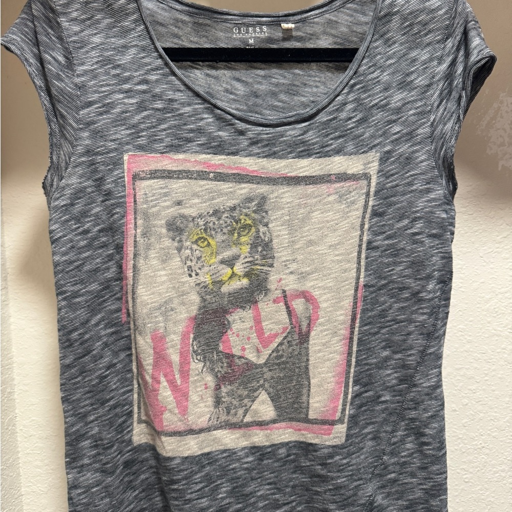 Guess Gray Graphic T-Shirt